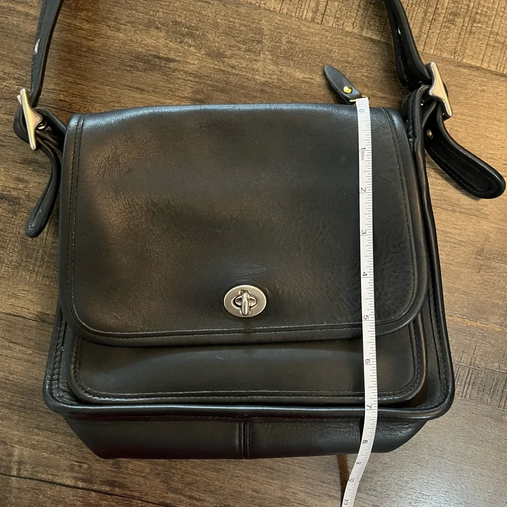 Vintage Coach | Rambler Legacy #9061 | Black Leather
Crossbody Bag - Picture 10 of 11